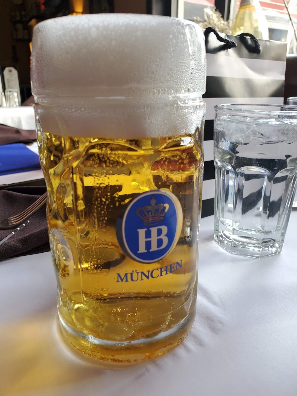 Jägerhaus | 15-16 149th St, Flushing, NY 11357, USA | Phone: (718) 767-3486