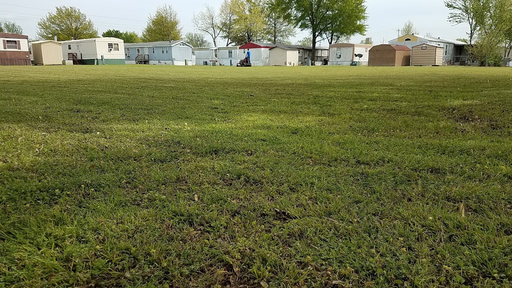 Willow Run Mobile Home Park | 900 W Blue Starr Dr, Claremore, OK 74017, USA | Phone: (918) 341-8790