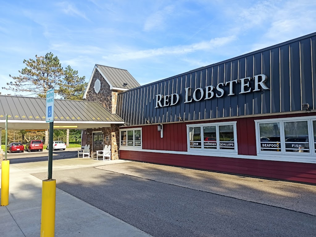 Red Lobster | NEAR BLOSSOM MUSIC CENTER, 1090 Graham Rd, Cuyahoga Falls, OH 44224, USA | Phone: (330) 929-9129