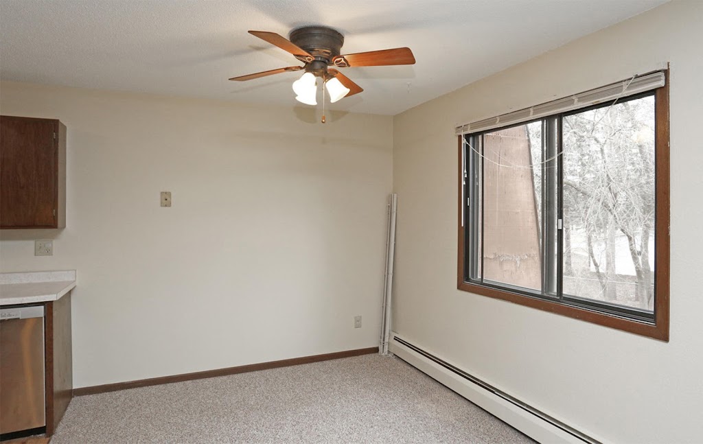 Sunrise Court Apartments | 1185 Main St S, Cambridge, MN 55008, USA | Phone: (763) 689-4060