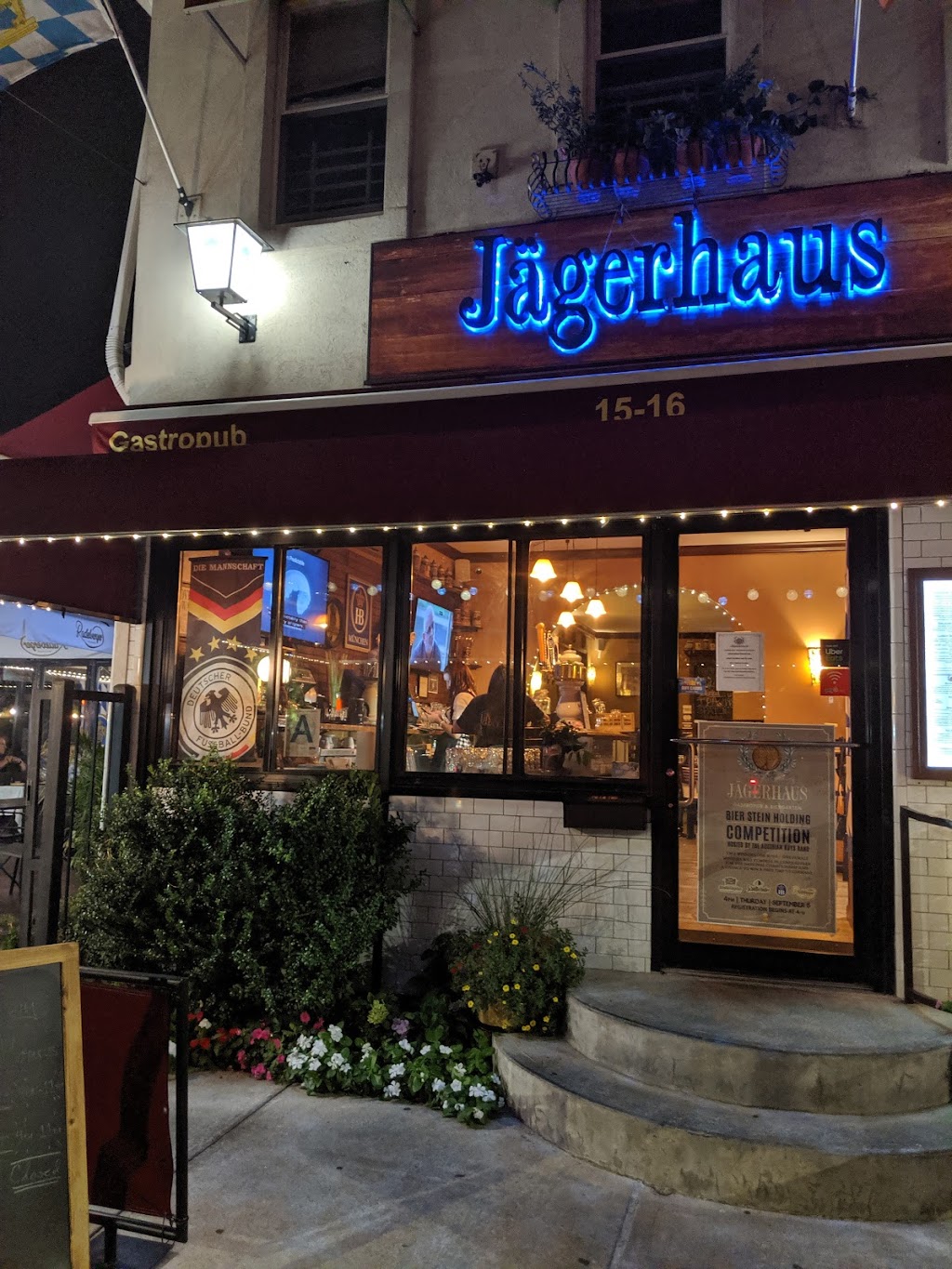 Jägerhaus | 15-16 149th St, Flushing, NY 11357, USA | Phone: (718) 767-3486