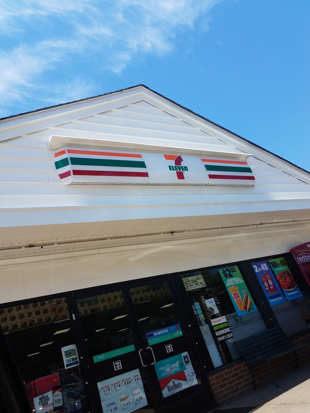 7-Eleven | 2122 Gw Memorial Hwy, Hayes, VA 23072, USA | Phone: (804) 642-2939