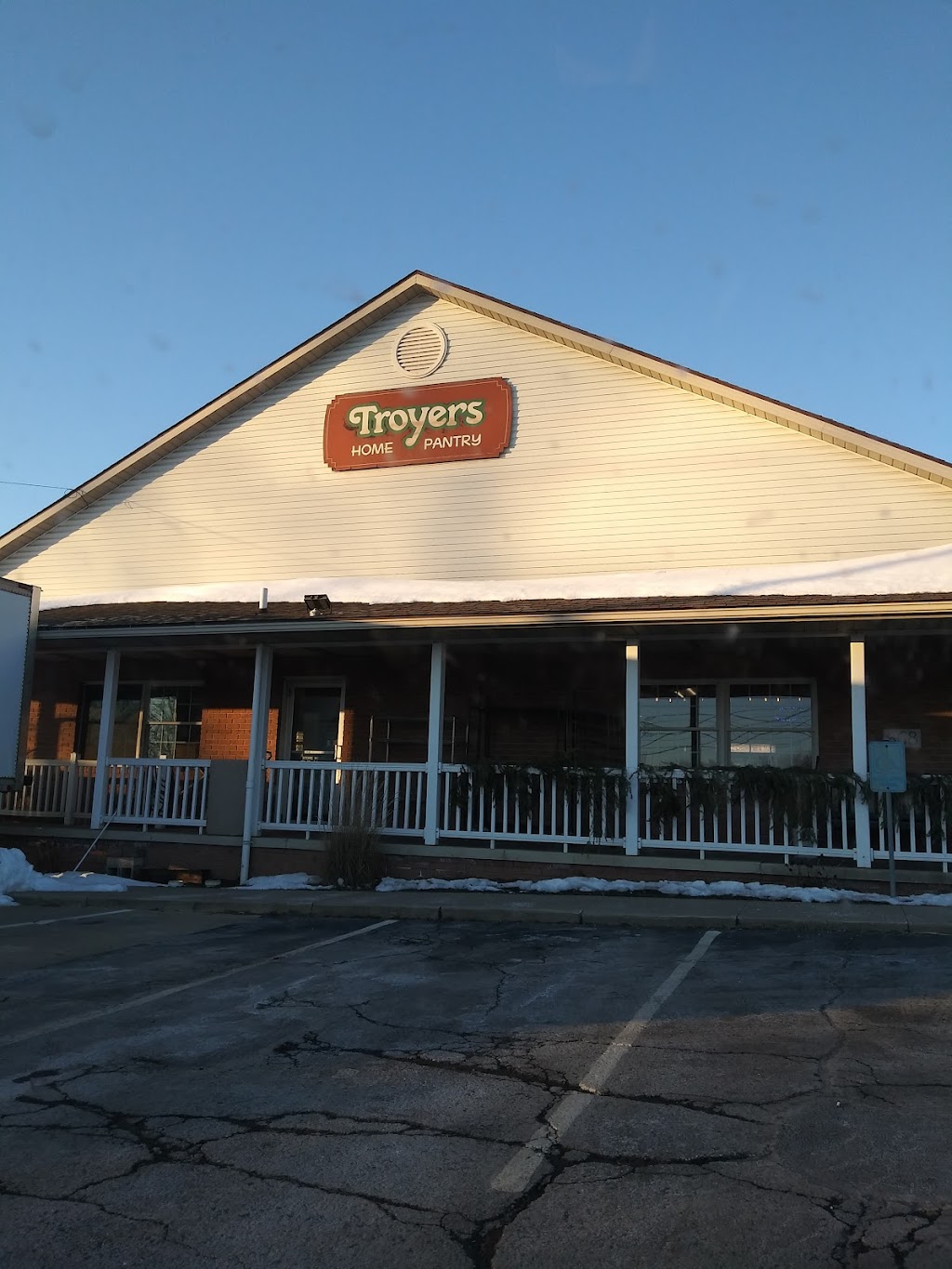 Troyers Home Pantry | 668 W Main St, Apple Creek, OH 44606, USA | Phone: (330) 698-4182