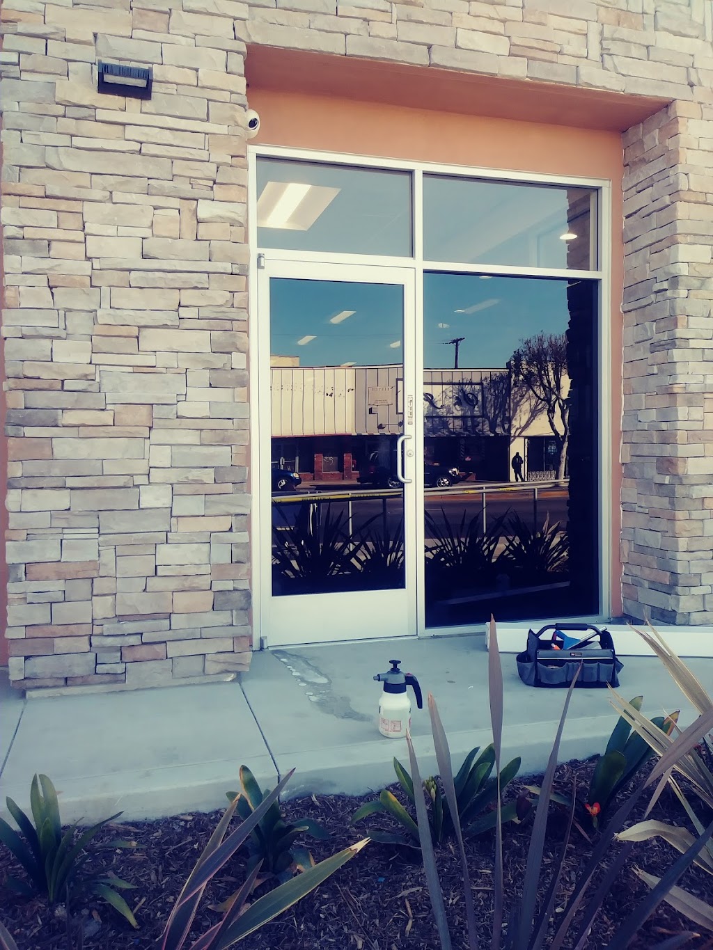 A&G Window Tinting | 7625 Rosecrans Ave, Paramount, CA 90723, USA | Phone: (562) 616-4584