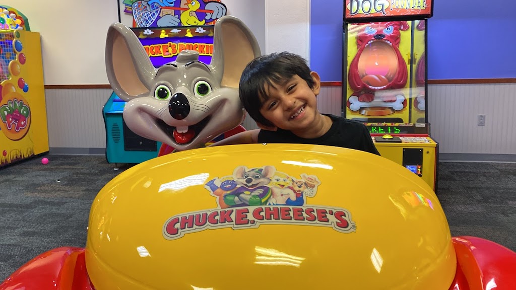 Chuck E. Cheese | 44275 W 12 Mile Rd D134, Novi, MI 48377, USA | Phone: (248) 344-1560