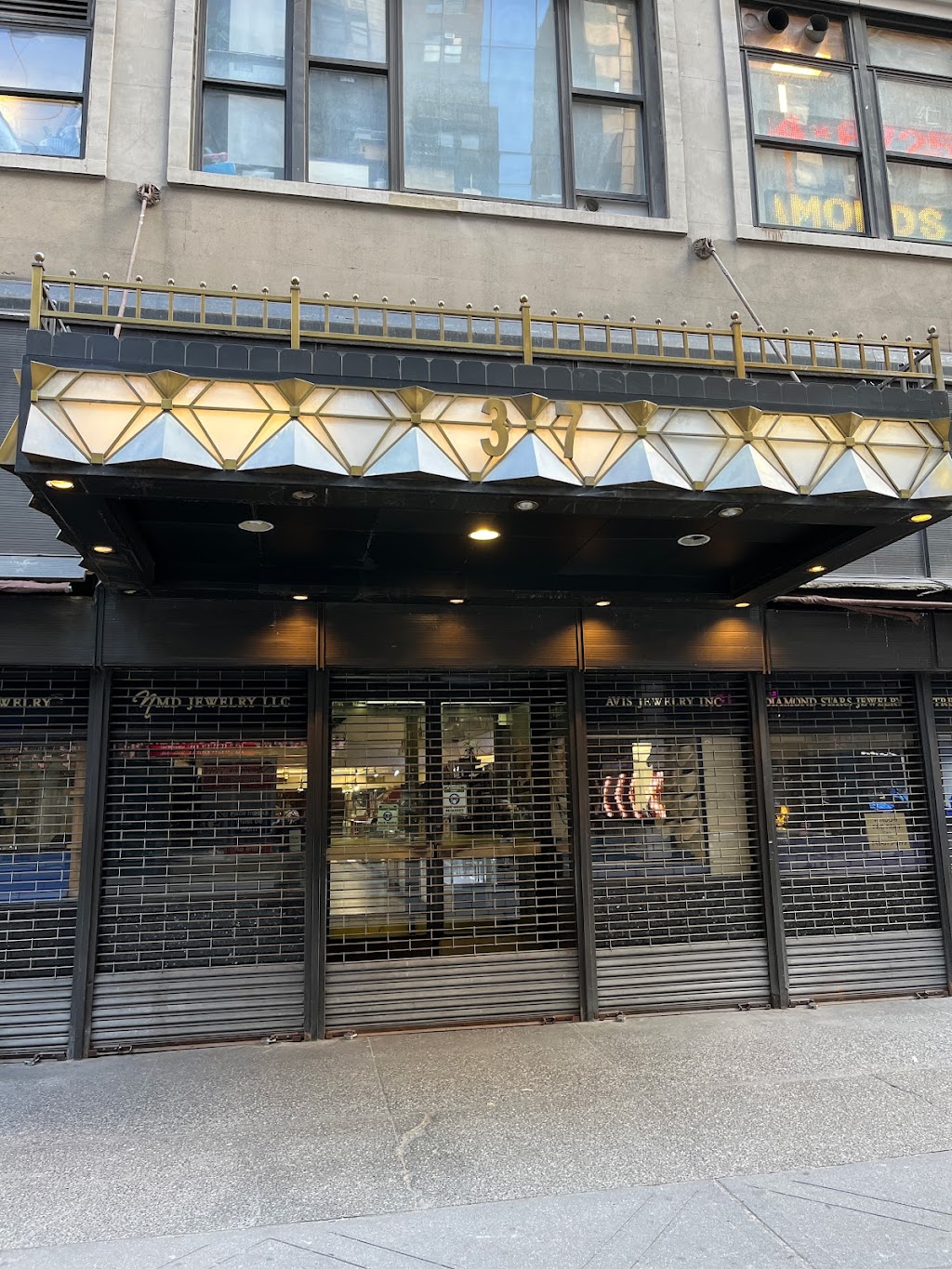 Sell Gold Coins NYC | 37 W 47th St #203, New York, NY 10036, USA | Phone: (646) 798-1103