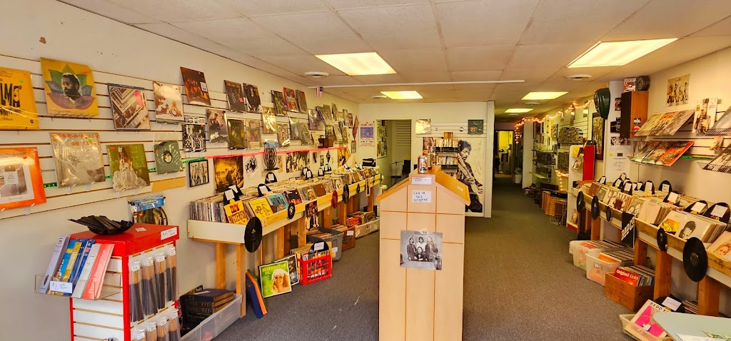 Hat Trick Records | 117 S Main St, Clyde, OH 43410, USA | Phone: (419) 557-8579