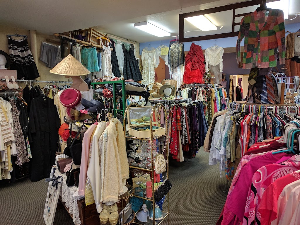La Chic Vintage, LLC | 16948 S Golden Rd Suite A, Golden, CO 80401, USA | Phone: (720) 296-7262 La Chic Vintage, LLC | 16948 S Golden Rd Suite A, Golden, CO 80401, USA | Phone: (720) 296-7262