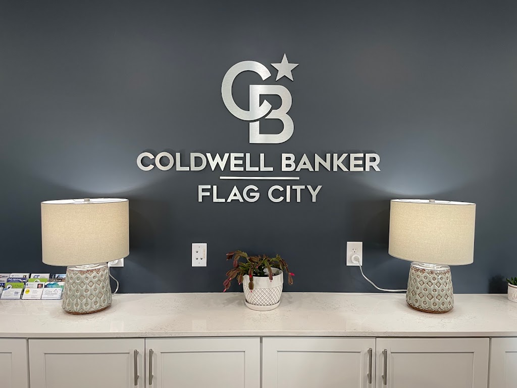 Coldwell Banker Flag City | 1295 Fostoria Ave, Findlay, OH 45840, USA | Phone: (419) 434-9000