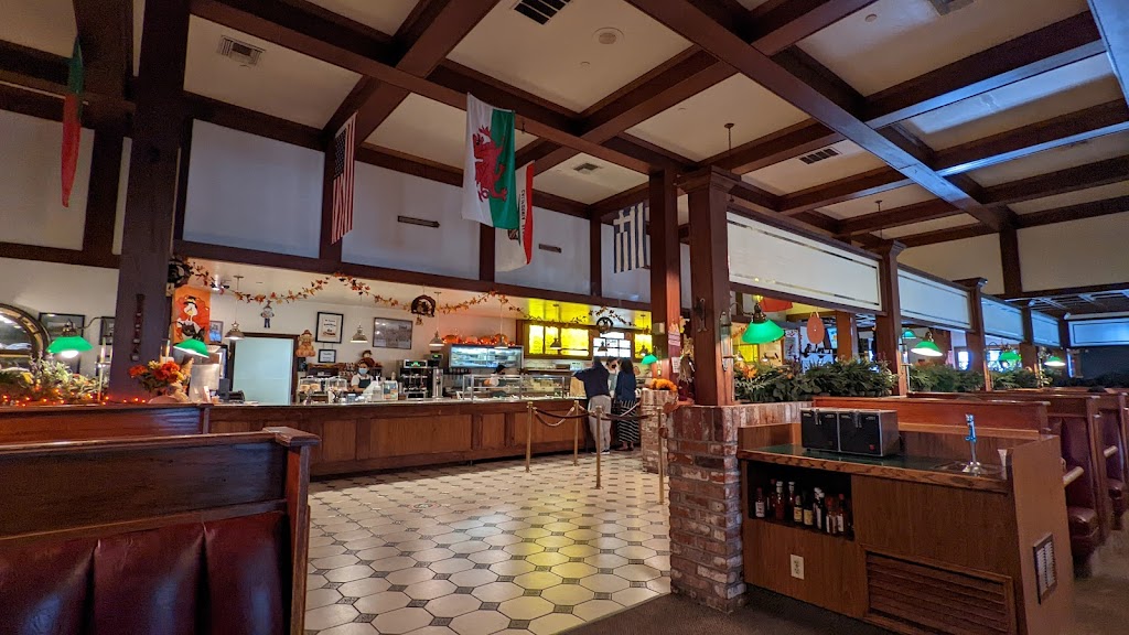 Harrys Hofbrau | 14900 E 14th St, San Leandro, CA 94578, USA | Phone: (510) 357-1707