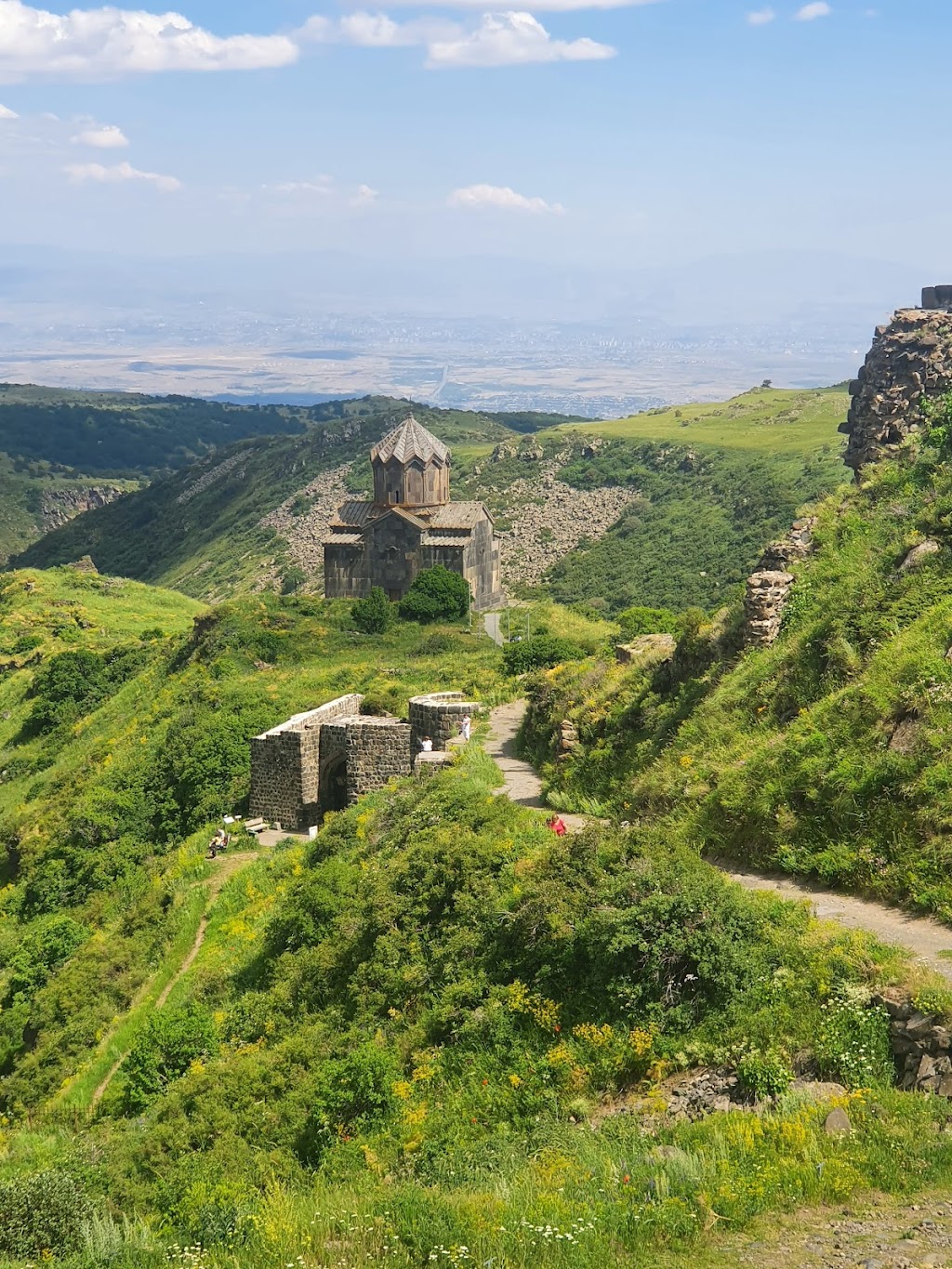Vahramashen Church | 96QH+3CV, Amberd Road, Antarut, Armenia | Phone: 093 966059