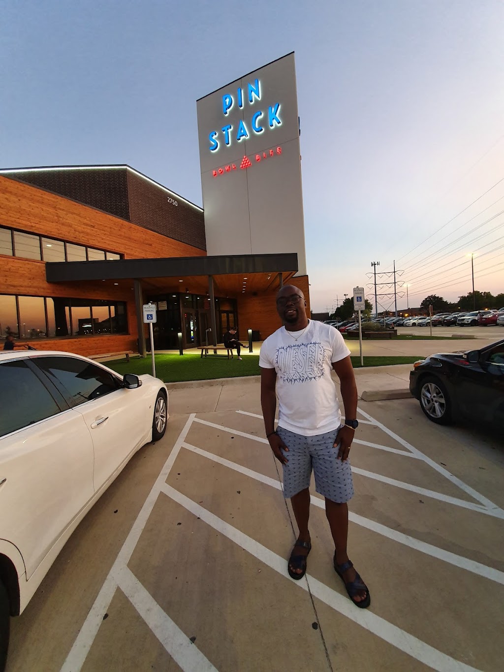 PINSTACK Las Colinas | 2750 W Lyndon B Johnson Fwy, Irving, TX 75063, USA | Phone: (214) 765-2695