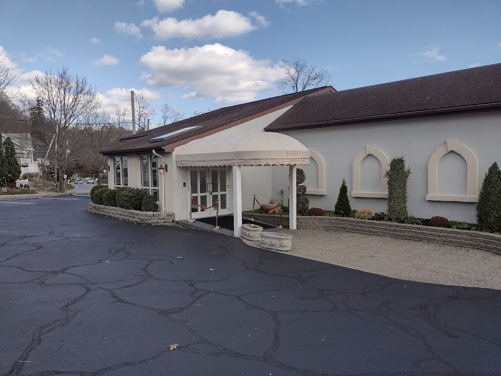 Jefferson on the Lake | 489 E Main St, Jefferson Valley, NY 10535, USA | Phone: (929) 614-3021