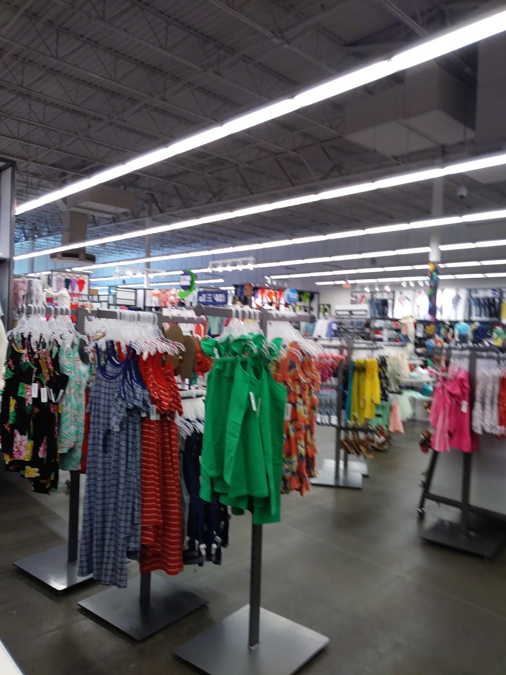 Old Navy - with Curbside Pickup | 19079 Lyndon B Johnson Fwy Ste A, Mesquite, TX 75150, USA | Phone: (972) 805-2689