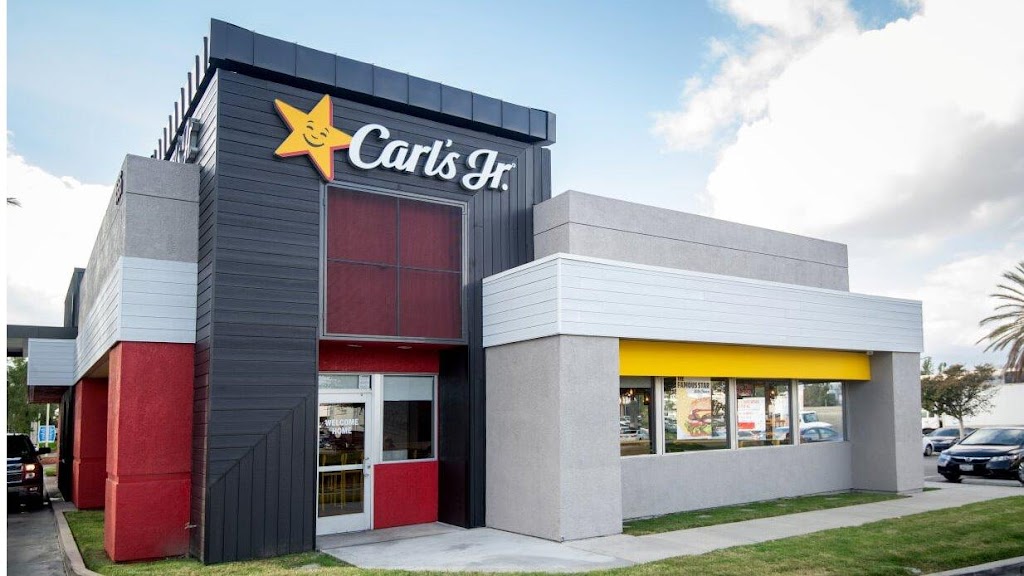 Carls Jr. | 201 S Mill St, Pryor, OK 74361, USA | Phone: (918) 825-2611