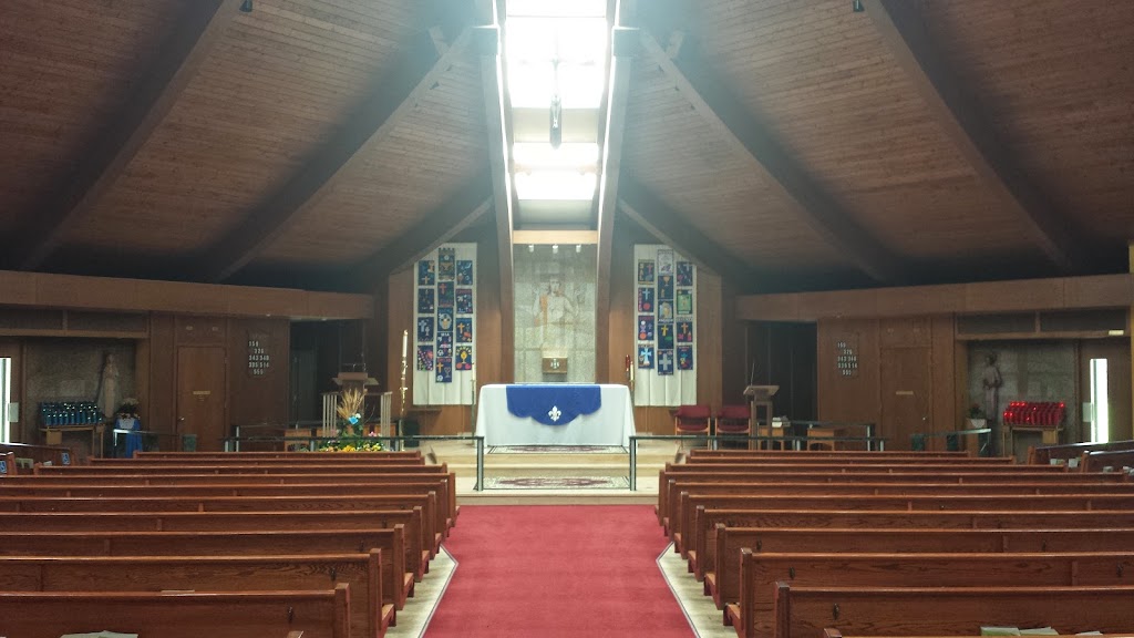 St Mary of Chelsea Catholic Church | 14200 E Old US Hwy 12, Chelsea, MI 48118, USA | Phone: (734) 475-7561