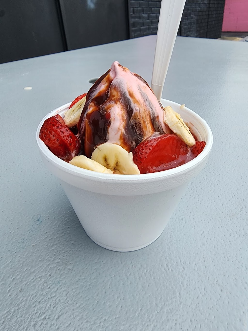 The Custard Hut | 25947 W Warren St, Dearborn Heights, MI 48127, USA | Phone: (313) 278-5577