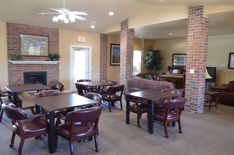 Creekside Village Apartments | 25 Creek View Dr, Edmond, OK 73003, USA | Phone: (405) 715-9007