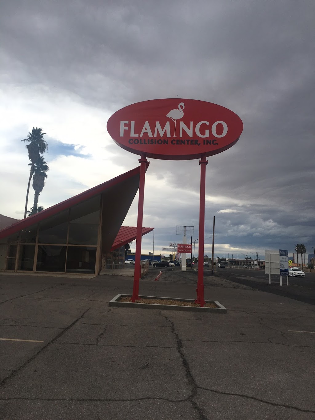 Flamingo Collision Center | 3024 E Fremont St, Las Vegas, NV 89104, USA | Phone: (702) 873-2818