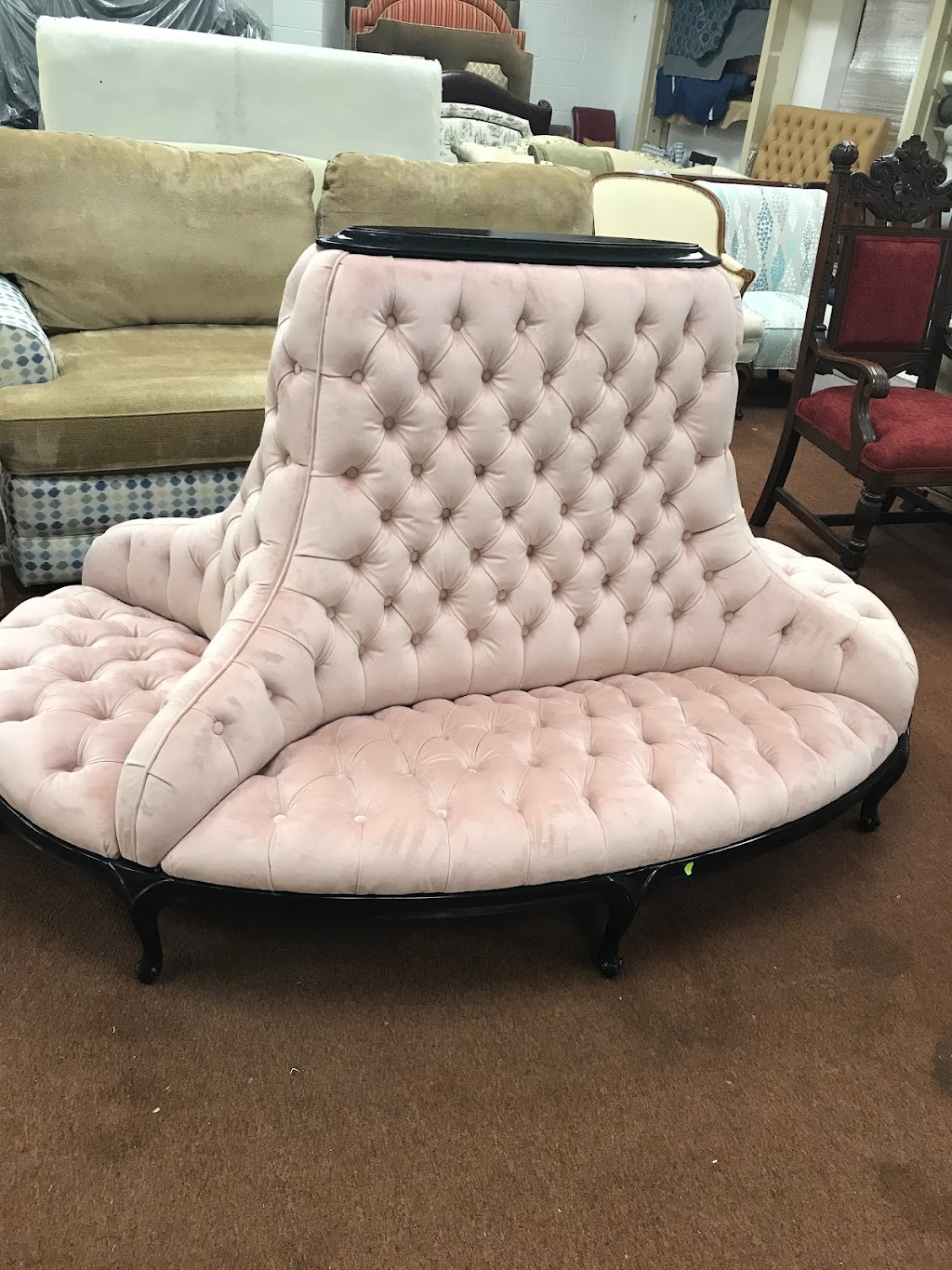 Leonels Upholstery | 2843 Piedmont St, Kenner, LA 70062, USA | Phone: (504) 469-0889