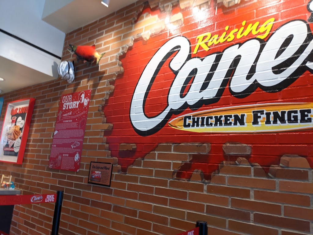 Raising Canes Chicken Fingers | 1560 Mall Dr Bldg CD-13, Norfolk, VA 23511, USA | Phone: (757) 937-0421