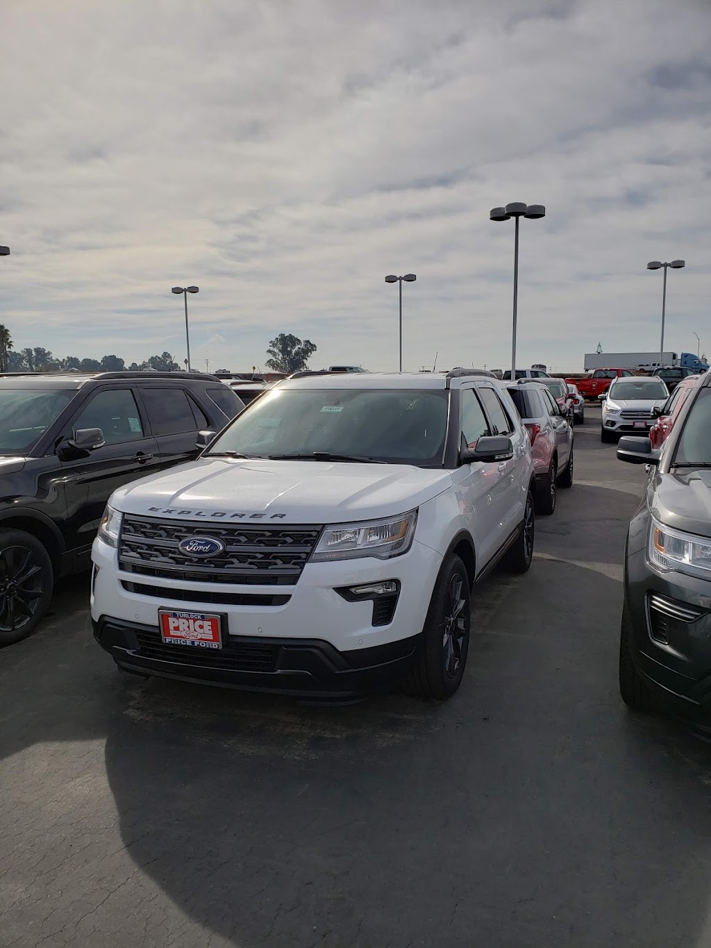 Price Ford of Turlock | 5200 N Golden State Blvd, Turlock, CA 95382 | Phone: (209) 669-5200