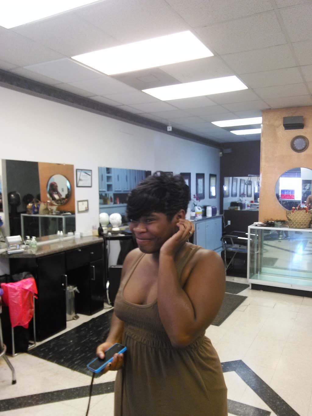 Flewellenss Hair Salon | 3611 S Lancaster Rd, Dallas, TX 75216, USA | Phone: (214) 371-3322