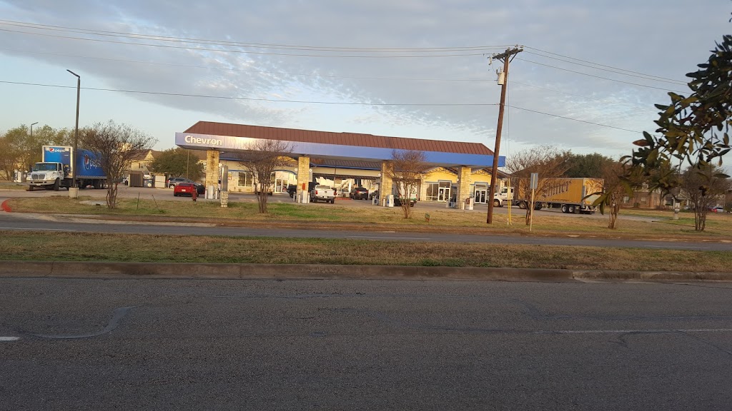 Chevron | 19500 N Heatherwilde Blvd, Pflugerville, TX 78660, USA | Phone: (512) 215-8520