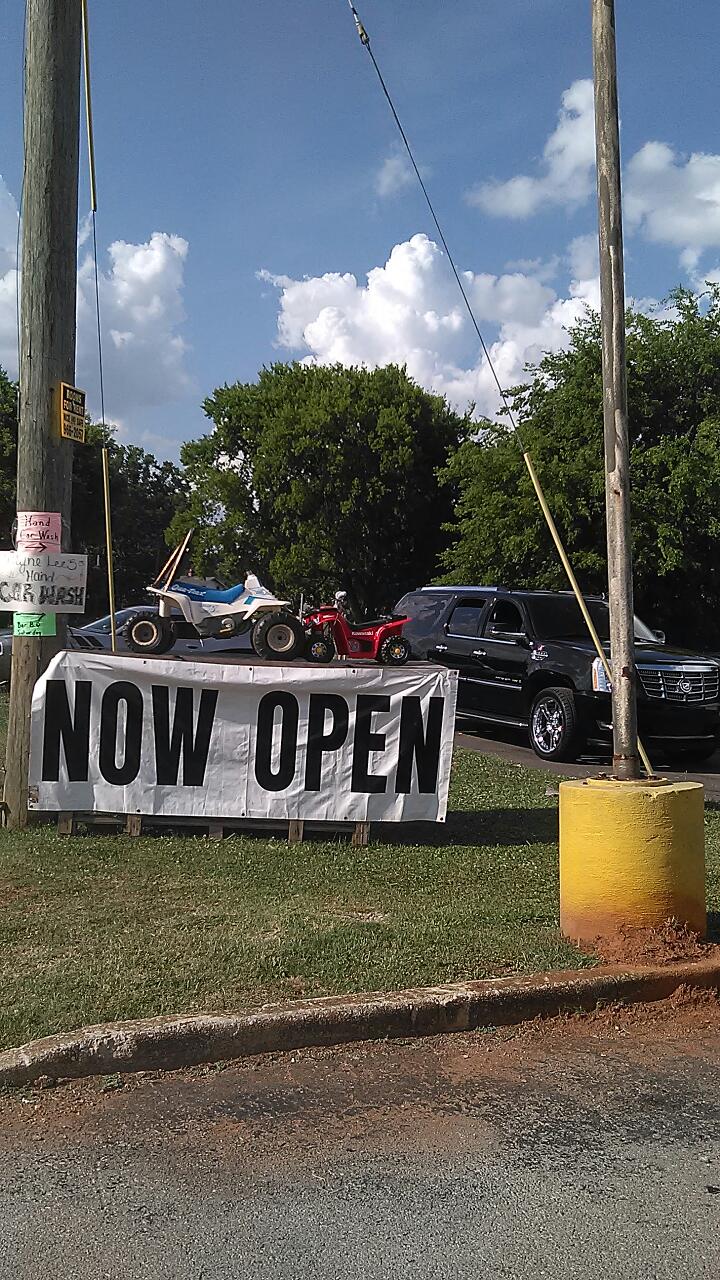 Wayne Lee, s car wash | 403 Goldwire St SW, Birmingham, AL 35211, USA | Phone: (205) 233-9597