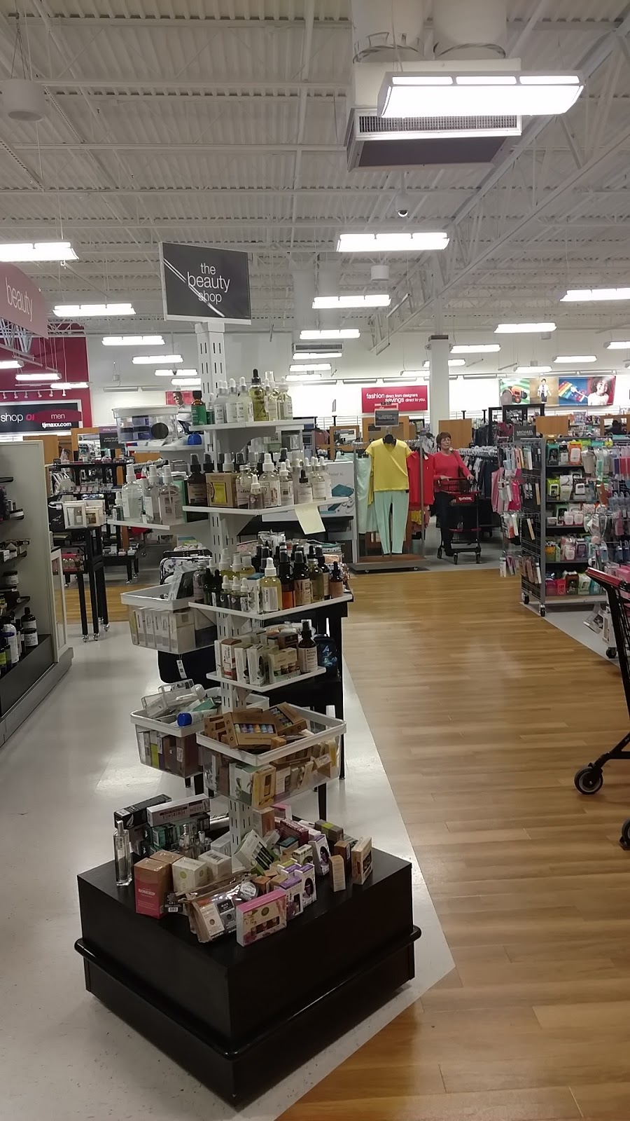 T.J. Maxx | 12632 Capital Blvd, Wake Forest, NC 27587, USA | Phone: (919) 556-2719