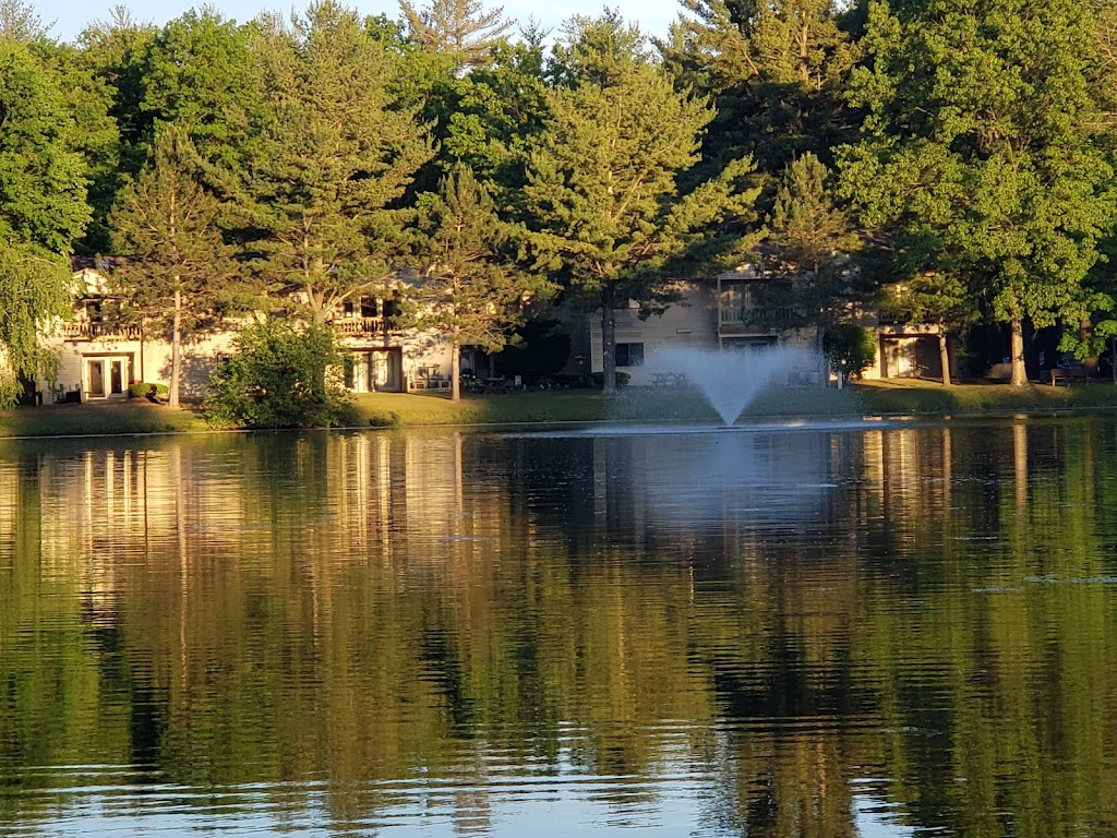 Hollandale Apartments | 2 Hollandale Ln, Clifton Park, NY 12065, USA | Phone: (518) 371-4737