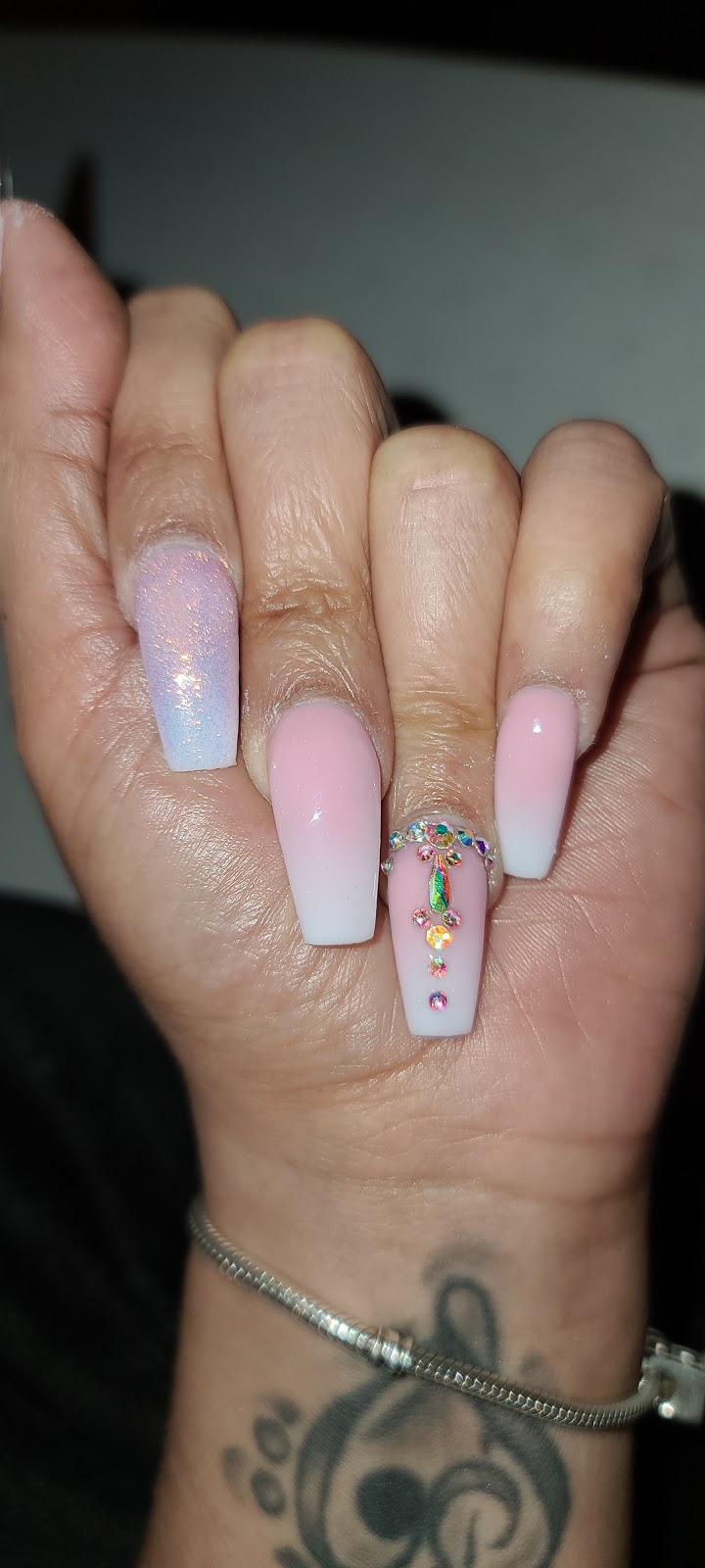 Serenity Nail Salon & Spa | 7235 Wooster Pike, Cincinnati, OH 45227, USA | Phone: (513) 561-5444