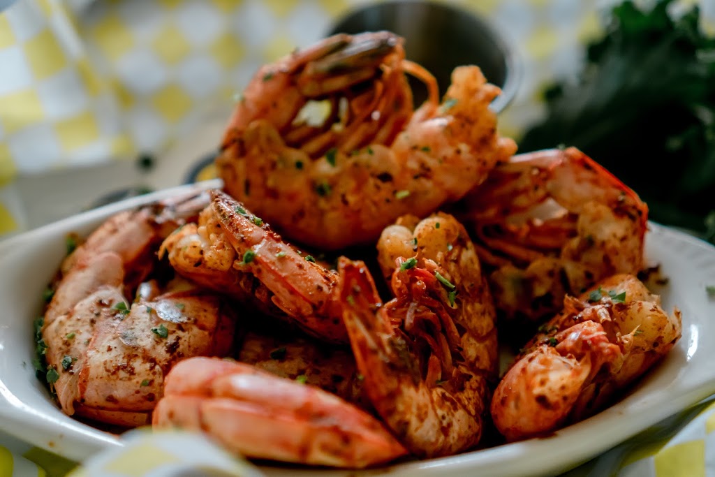 Shrimpys Blues Bistro | 9524 Blind Pass Rd, St Pete Beach, FL 33706, USA | Phone: (727) 575-7222