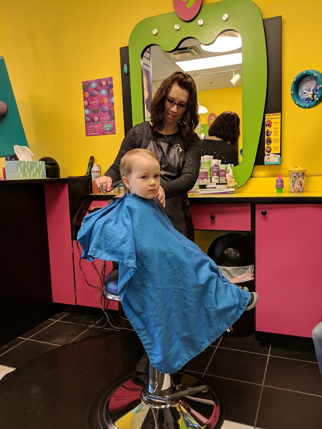 Snip-its Haircuts for Kids | Waugh Chapel Towne Centre, 1406 S Main Chapel Way #112, Gambrills, MD 21054, USA | Phone: (410) 451-0303