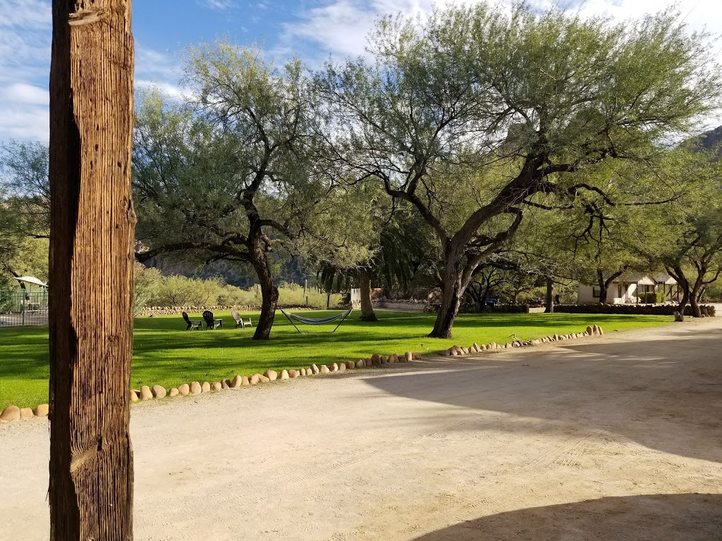 Saguaro Lake Ranch Stables | 13050 N Bush Hwy, Mesa, AZ 85215, USA | Phone: (480) 984-0335