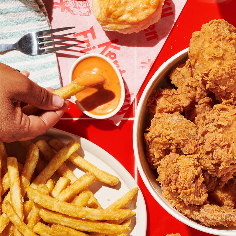 KFC | 2128 Sutterville Rd, Sacramento, CA 95822, USA | Phone: (916) 456-2760