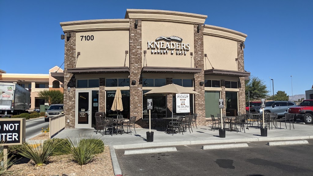 Kneaders Bakery & Cafe | 7100 W Craig Rd, Las Vegas, NV 89129, USA | Phone: (702) 831-5906