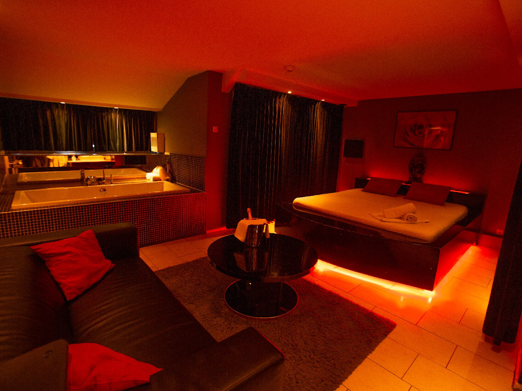 Boccaccio | Hector Treublaan 2, 1251 CG Laren, Netherlands | Phone: 035 531 1717