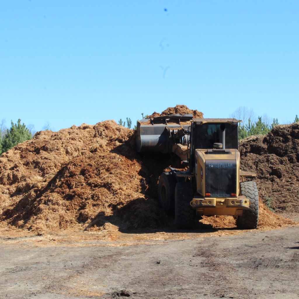 King Mulch | 2380 Sandy Cross Rd Suite 102, Burlington, NC 27217, USA | Phone: (336) 350-8262