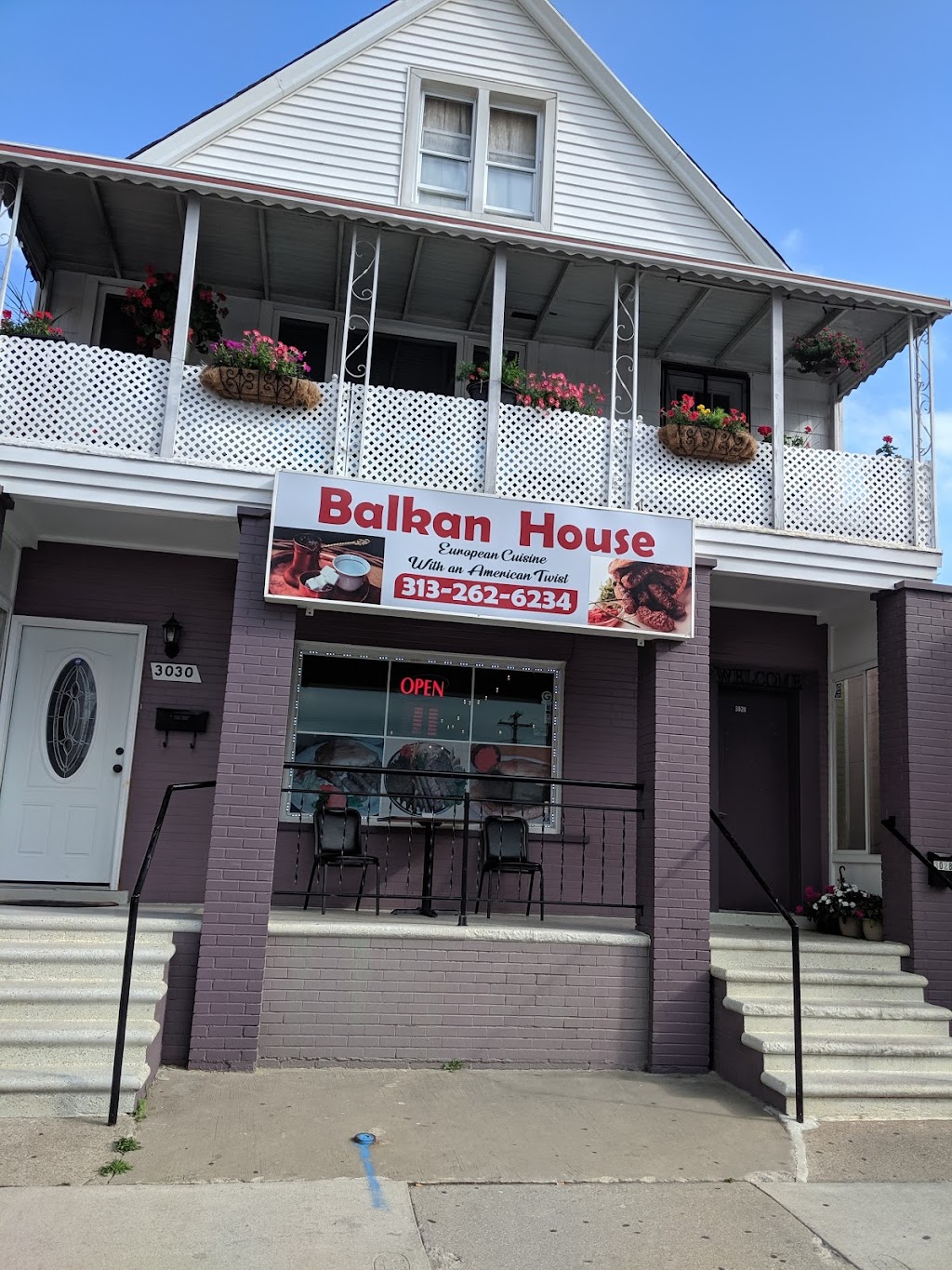 Balkan House | 3028 Caniff St, Hamtramck, MI 48212, USA | Phone: (313) 262-6234