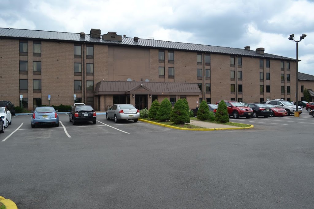 Town Inn & Suites South Plainfield NJ | 2989 Hamilton Blvd, South Plainfield, NJ 07080, USA | Phone: (908) 753-8900