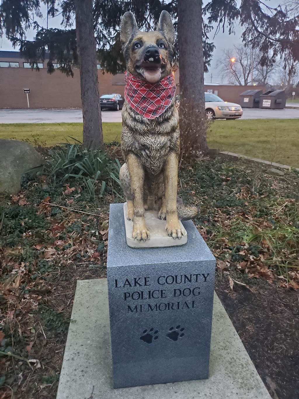 Lake County Police Dog Memorial | Willowick, OH 44095, USA | Phone: (440) 255-1234