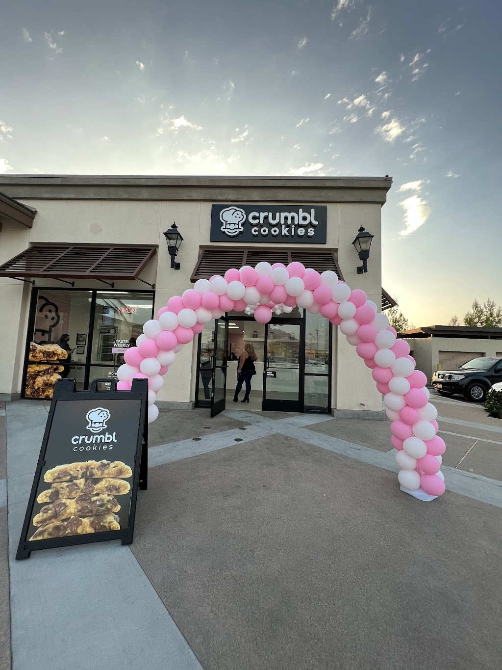Crumbl Cookies - Sierra Lakes | 16918 S Highland Ave Suite 200, Fontana, CA 92336, USA | Phone: (909) 317-0283