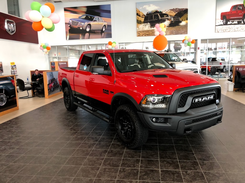 Glenbrook Dodge Chrysler Jeep | 100 W Coliseum Blvd, Fort Wayne, IN 46805, USA | Phone: (260) 579-4713