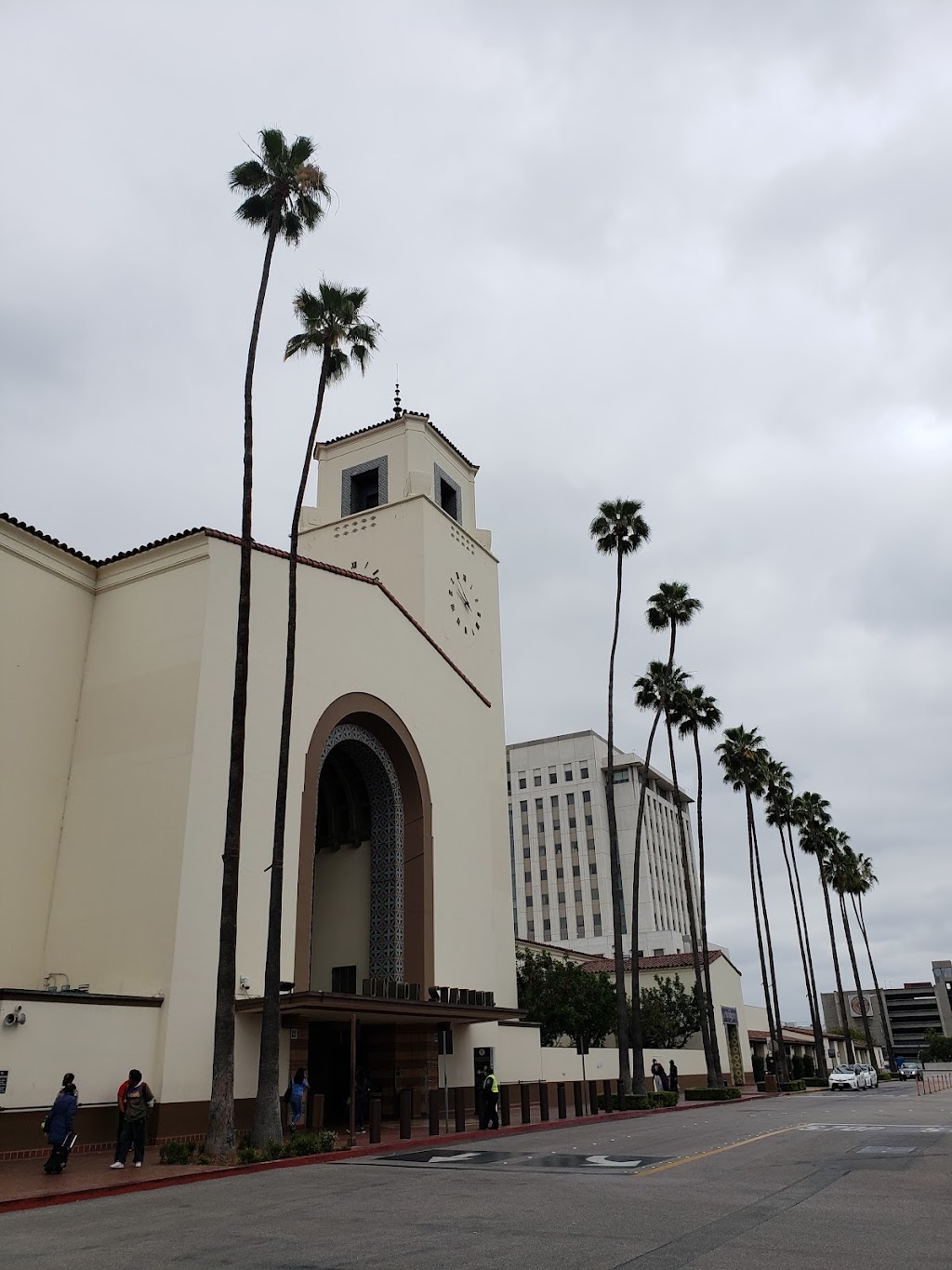 Union Station | 800 N Alameda St, Los Angeles, CA 90012, USA | Phone: (213) 617-0111