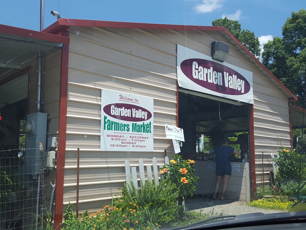 Garden Valley Farmers Market - South Burlington | 1037 Chapel Hill Rd, Burlington, NC 27215, USA | Phone: (336) 226-1499