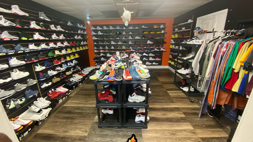 Heatonfeetfootwear | 112 N Riverside Dr, Fort Worth, TX 76111 | Phone: (844) 603-0128