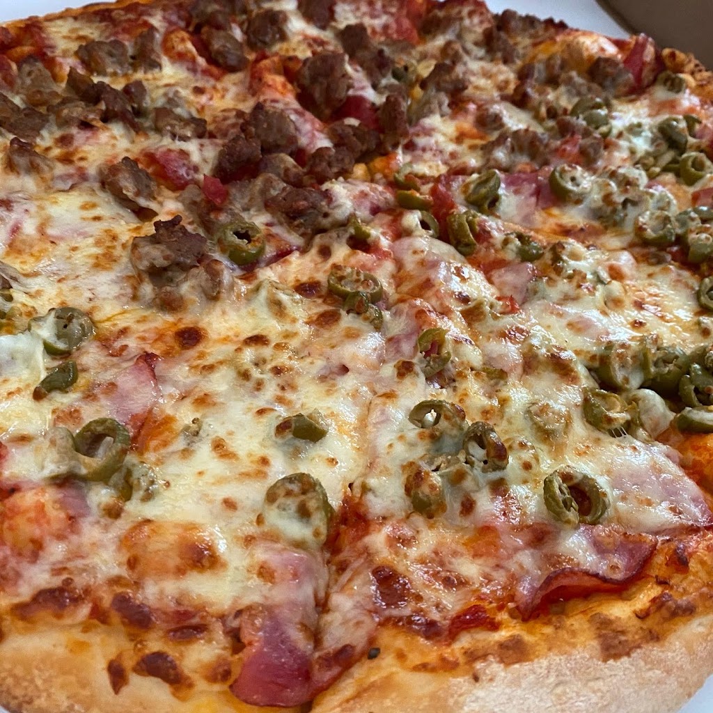 Vikings Pizzeria | 113 E Morenci St, Lyons, OH 43533, USA | Phone: (419) 923-6880