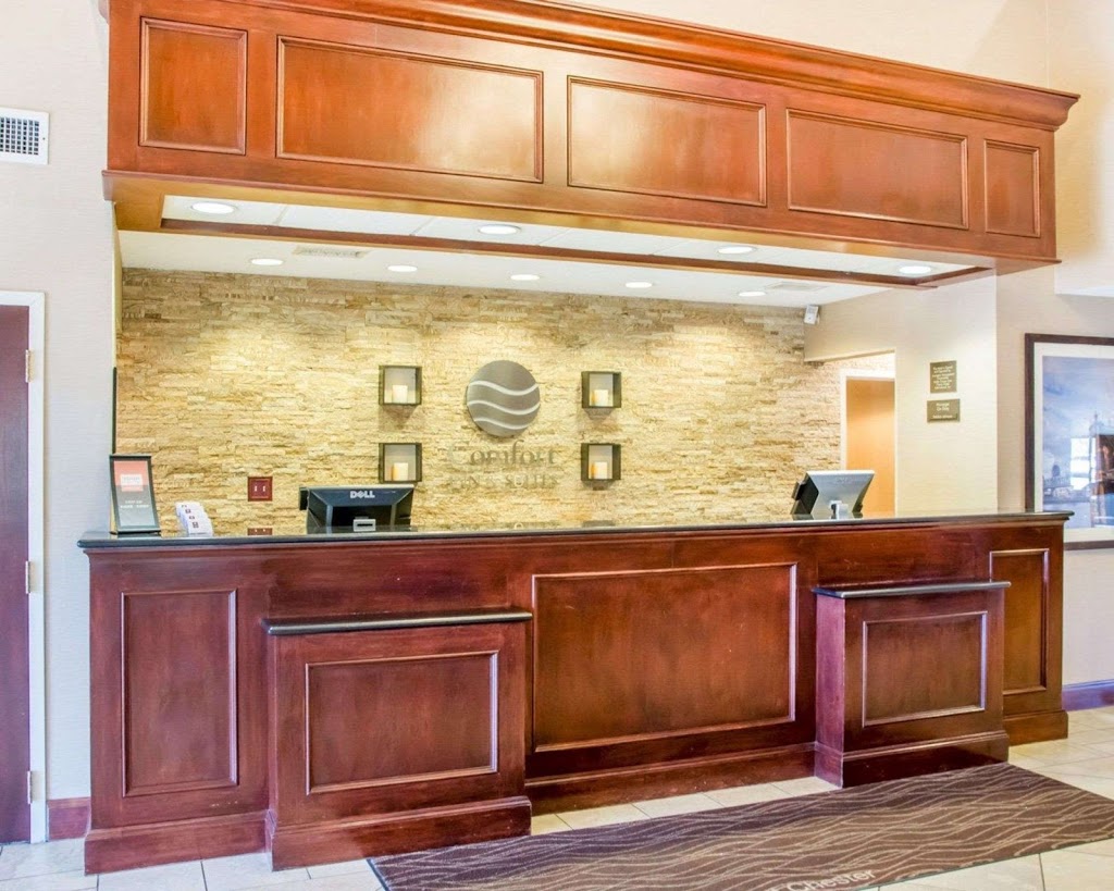 Comfort Inn & Suites West Chester - North Cincinnati | 5944 West Chester Rd, West Chester Township, OH 45069, USA | Phone: (513) 795-0061