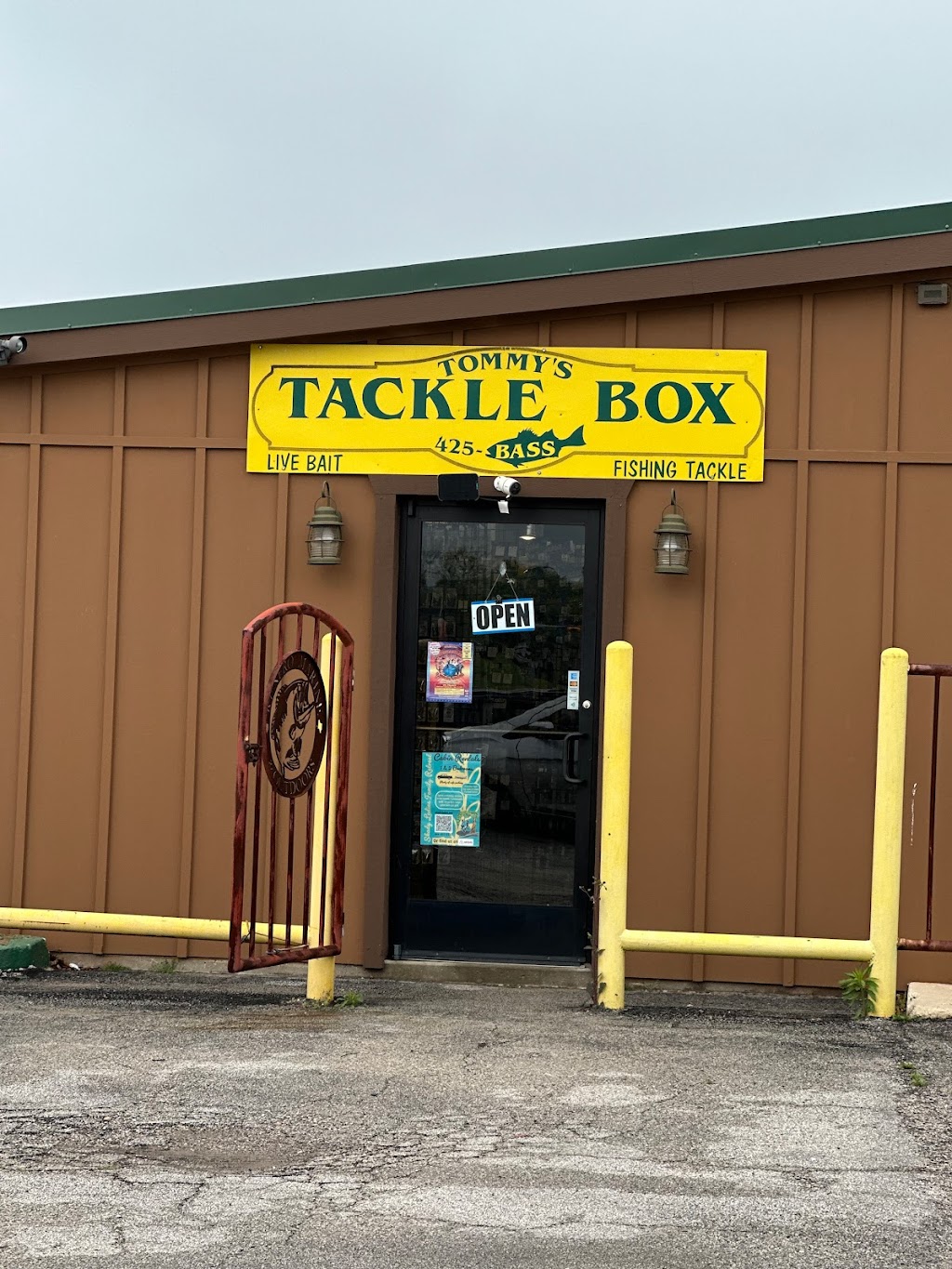 Tommys Tackle BOX | 304 US-175, Eustace, TX 75124, USA | Phone: (903) 425-2277